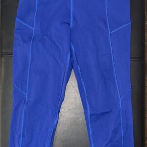 Lululemon Athletica Blue Cropped Leggings with Pockets